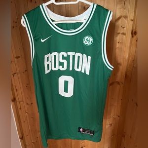 Jayson Tatum, Boston Celtics jersey.